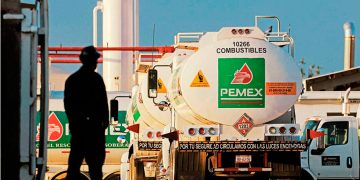 Pemex reporta problemas de distribución de gasolina en el Valle de México