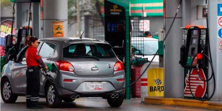 Se regulariza abasto de gasolina en México: Sener