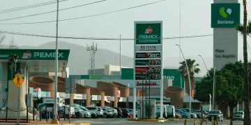 Clausura Profeco y ASEA cuatro gasolineras en Tabasco