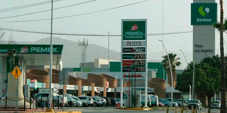 Clausura Profeco y ASEA cuatro gasolineras en Tabasco