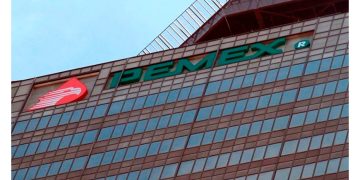 Mejora Moody’s calificaciones de Pemex