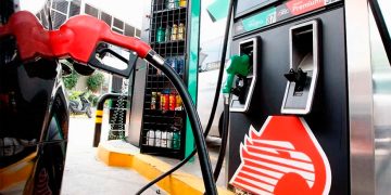 Producción de hidrocarburos líquidos de Pemex cayó 7.02% anual en agosto