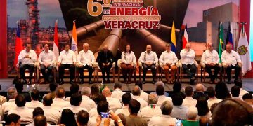 Veracruz destaca por sus refinerías, complejos petroquímicos e infraestructura para generar electricidad