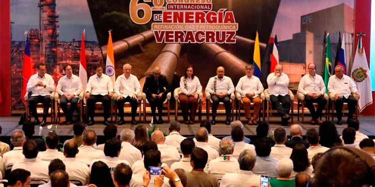 Veracruz destaca por sus refinerías, complejos petroquímicos e infraestructura para generar electricidad