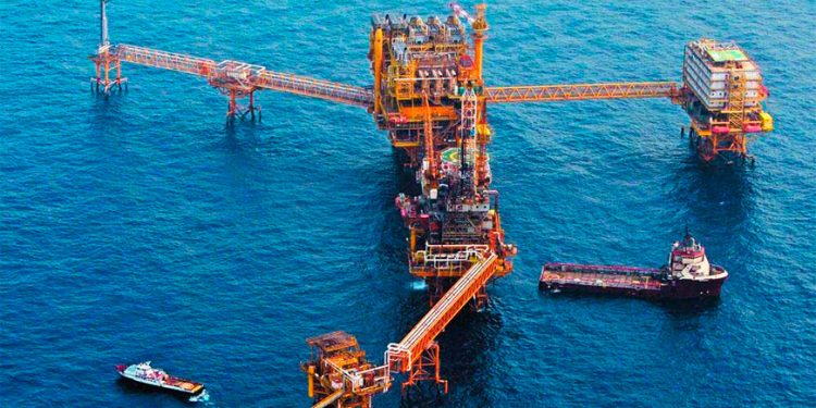 Sheinbaum plantea triplicar expansión de capacidad de la CFE