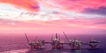 Precios del petróleo abren estables pero se encaminan a una pérdida semanal de 8%