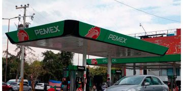 A Pemex le da el ‘bajón’: Ventas de gasolinas tiene su peor caída en 2 años