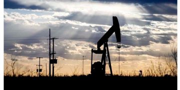 EU anuncia nuevas sanciones contra el petróleo de Irán
