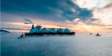 UE aprueba 19° paquete de sanciones a Rusia, que veta el GNL