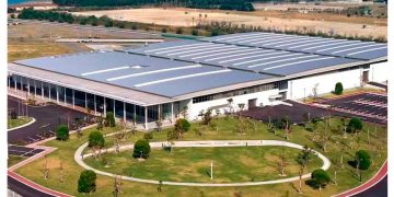 Japón inaugura su primera planta de energía osmótica: genera electricidad del agua salada