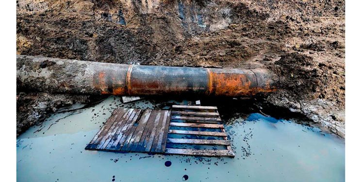 Pemex ha recuperado 345 mil litros de crudo derramados en río Pantepec