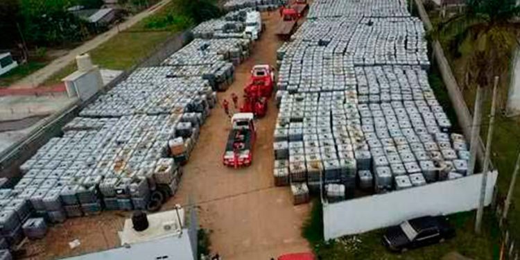 Pemex alerta en Estados Unidos de riesgos por huachicol fiscal