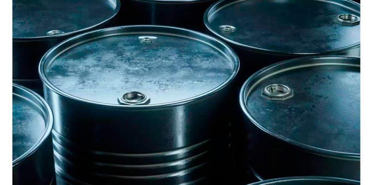 Producción de combustóleo crece más rápido que gasolinas en refinerías de Pemex