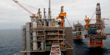 EE.UU. realiza primera subasta de derechos de perforación petróleo y gas en el Golfo de México desde 2023