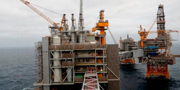 EE.UU. realiza primera subasta de derechos de perforación petróleo y gas en el Golfo de México desde 2023