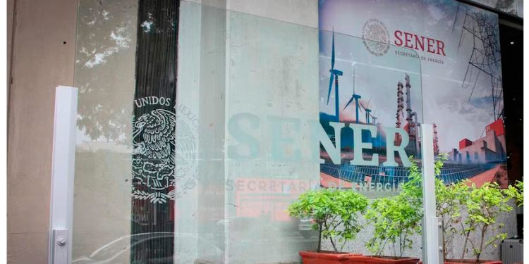 A la velocidad de la luz: Sener aprueba en ‘fast track’ 20 proyectos privados de energías renovables