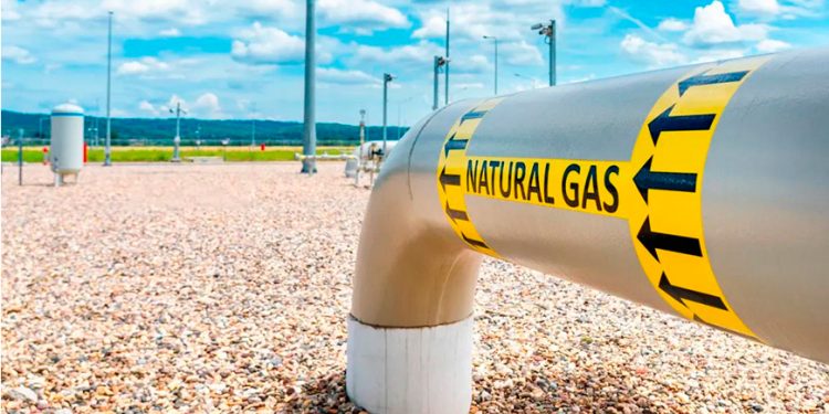 Precios de gas natural en EU se disparan previo a tormenta invernal