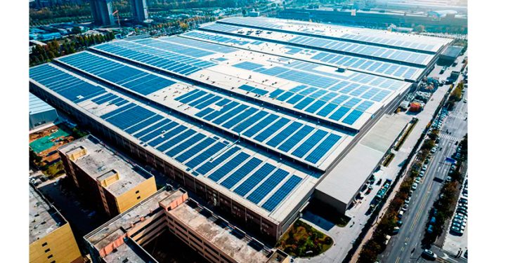 La Sener acelera la meta de más paneles en techos tras 17 años de crecimiento marginal