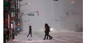 Más de 700,000 personas se quedan sin electricidad en EU por la tormenta invernal