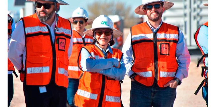 Comisión de Energía de San Lázaro revisó avance de central fotovoltaica en Puerto Peñasco