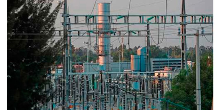 Demanda de energía caerá a la mitad esta década: IEA