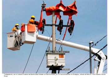 CFE actualiza tarifas de transmisión de energía eléctrica