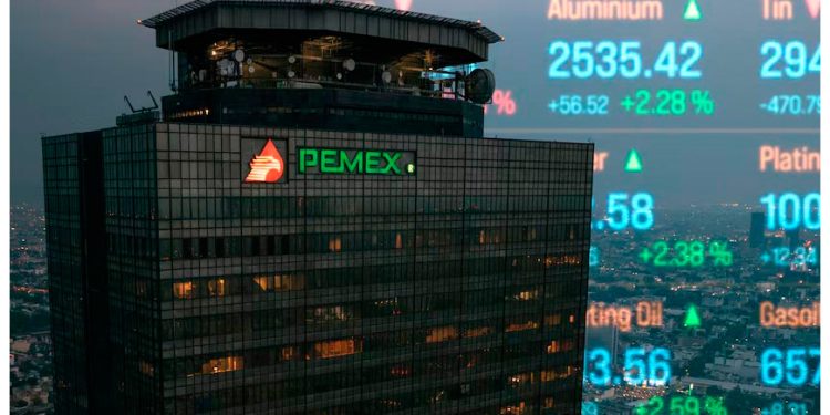 Pemex coloca deuda en pesos por primera vez en 6 años; operación es por 31,500 mdp