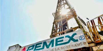 Pemex otorga un contrato para el campo de gas y condensados a una empresa de Slim
