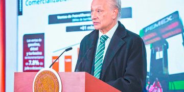 Pemex planea rescate de la petroquímica; proyecta aumentar 4.1 veces el gasto