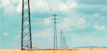 Energías renovables junto con la nuclear representarán la mitad de las fuentes de electricidad mundial en 2030