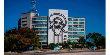 La dependencia energética sigue siendo vulnerabilidad estratégica de Occidente