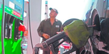 Gasolina y diésel en México y EU siguen al alza