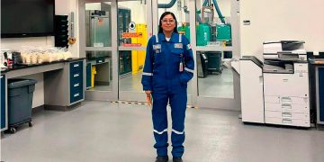 Karelia Vázquez, la ingeniera que tiende puentes hacia las energías renovables: talento que inspira