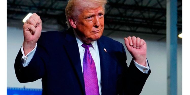 Trump anuncia nuevo proyecto de refinería en alianza con India; se construirá en Texas