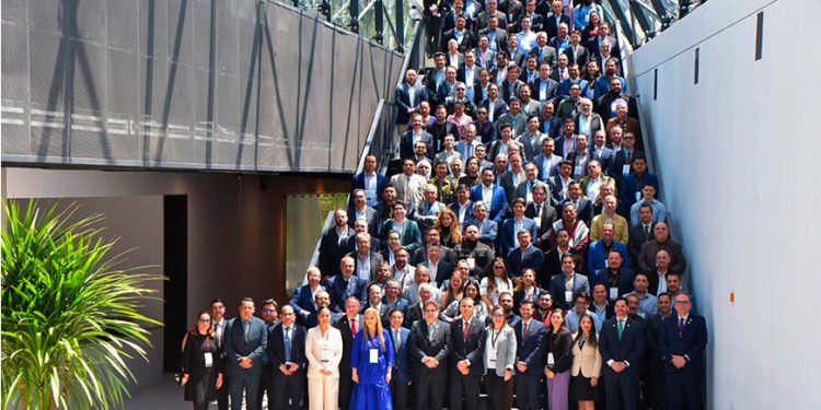 CFE presenta portafolio 2026-2027 con 58 proyectos para reforzar la transmisión eléctrica en México