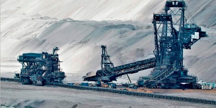 Freno a concesiones y exploración minera compromete el futuro del sector: Asociación de Ingenieros de Minas