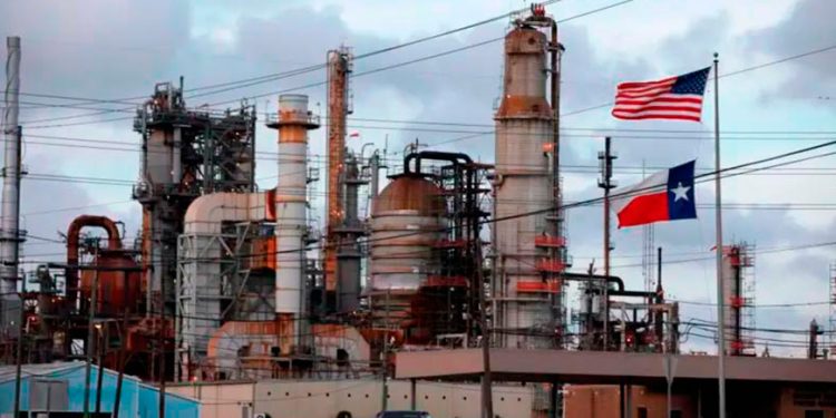 Cuánto depende México del gas de Texas y cómo Sheinbaum busca la «independencia» con el polémico fracking