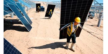 Las renovables superan por primera vez en cien años al carbón en la producción global de electricidad