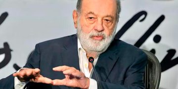 Carlos Slim descarta desarrollo de Lakach por considerarlo “irracional”