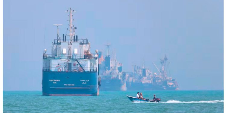 Acuerdo EU-Irán tira al crudo y apuntala a las bolsas y al peso
