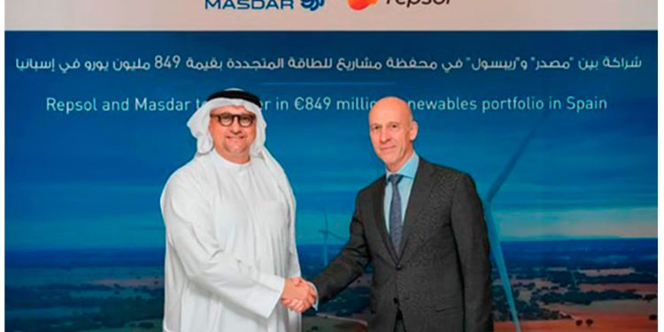 Repsol y Masdar impulsan la descarbonización industrial con una alianza renovable de 849 millones de euros