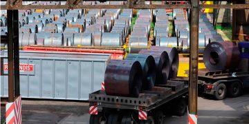 La UE recortará desde este 1 de julio la entrada de acero sin arancel y grava 50% el resto