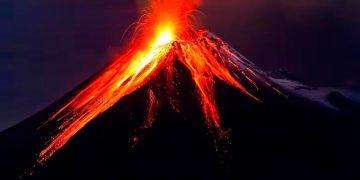 Investigadores encuentran metales bajo volcán activo; claves para energías limpias