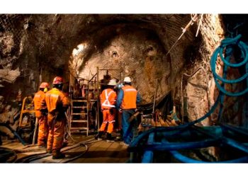 La minería potosina se sostiene en la fluorita, mientras el cobre cae 20%