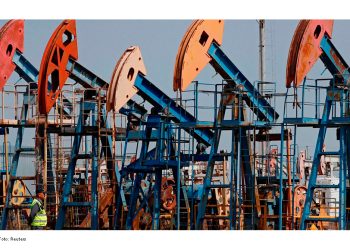 Petróleo se encamina a alza semanal de más de 4% tras nueva amenaza de EU de bloqueo a Irán