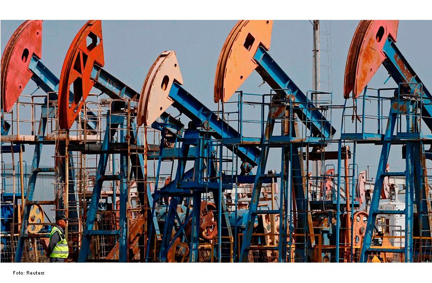 Petróleo se encamina a alza semanal de más de 4% tras nueva amenaza de EU de bloqueo a Irán