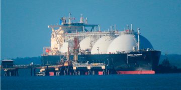 Chevron evalúa expansión de LNG en Argentina y el Mediterráneo y busca oportunidades en India