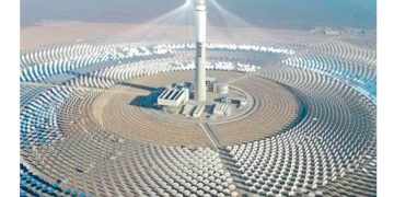 China estrena una gigantesca planta solar capaz de producir electricidad incluso durante la noche