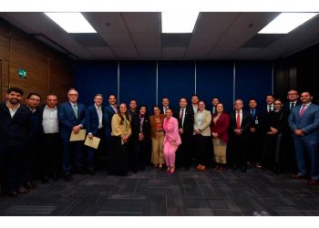 CFE presenta a senadoras y senadores de la comisión de energía los proyectos estratégicos que desarrolla en el país
