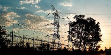 Demanda sector eléctrico más técnicos y personal operativo 